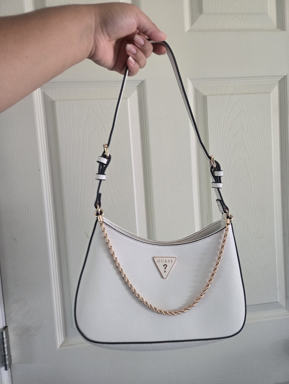 Guess White Shoulder Bag